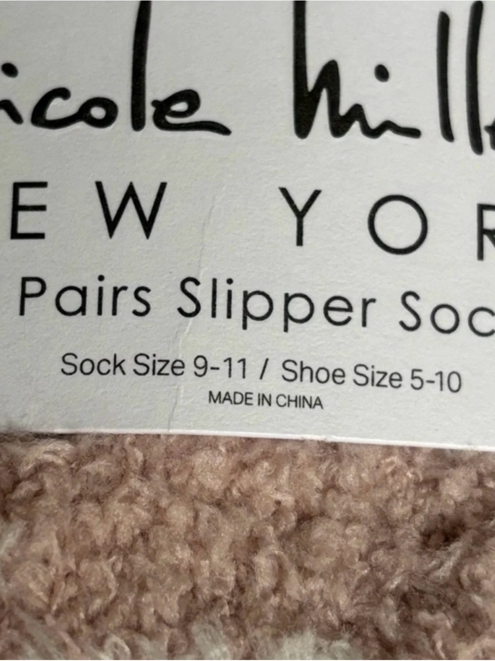 New Nicole Miller Socks Women’s 4 Pair Soft Warm Fuzzy Cozy Plush Slipper Socks